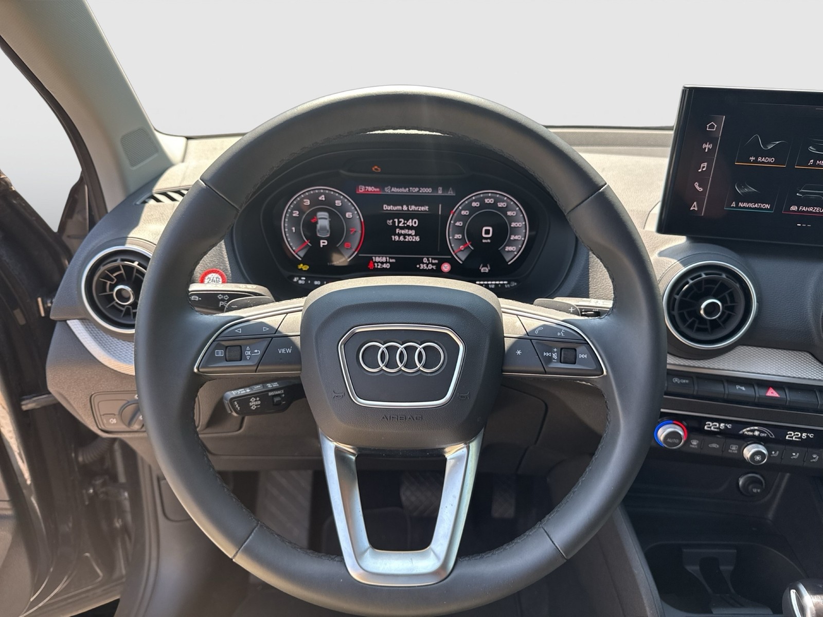Audi Q2 35 advanced CAM ACC LM17 E-KLAPPE NAVI
