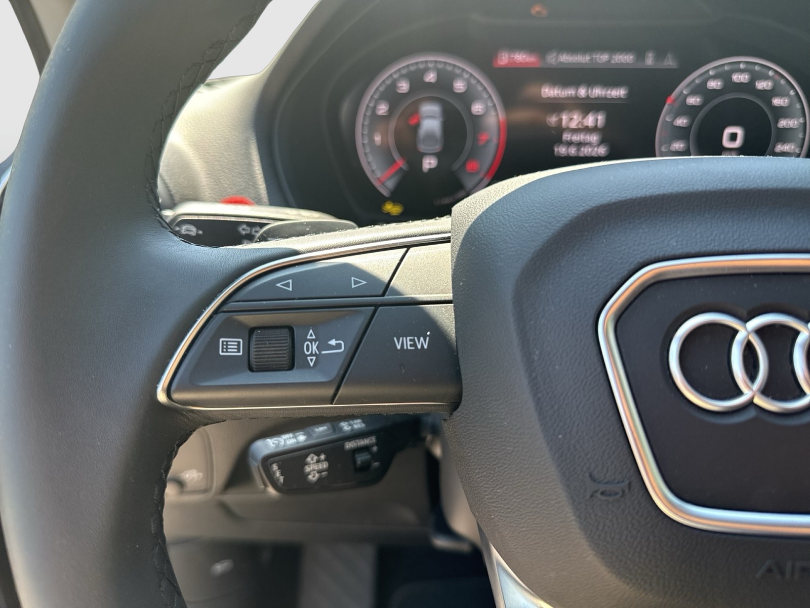 Audi Q2 35 advanced CAM ACC LM17 E-KLAPPE NAVI