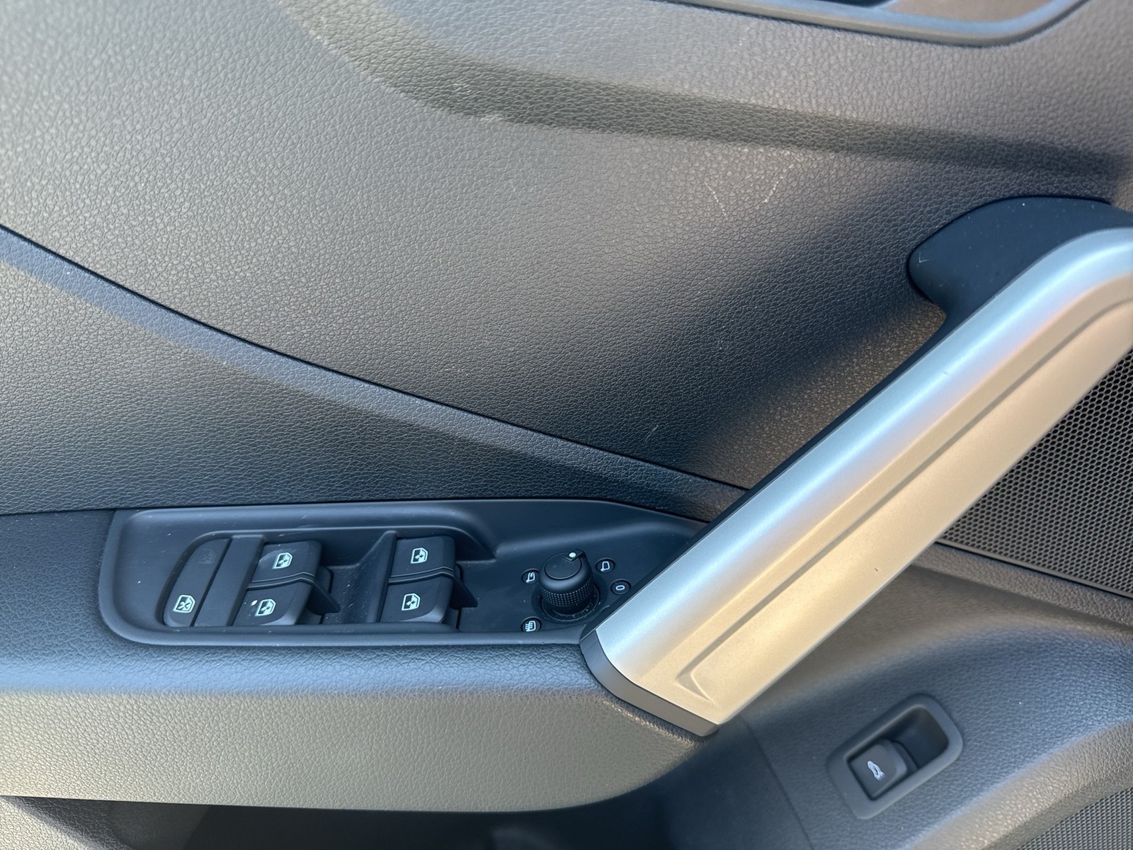 Audi Q2 35 advanced CAM ACC LM17 E-KLAPPE NAVI