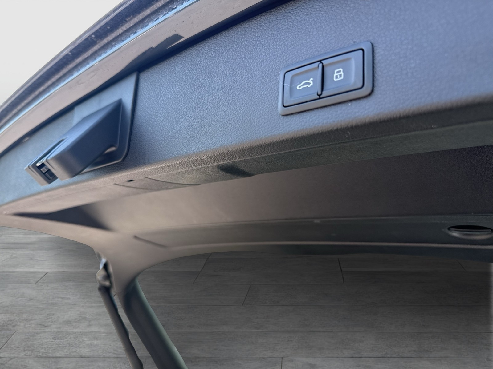 Audi Q2 35 advanced CAM ACC LM17 E-KLAPPE NAVI