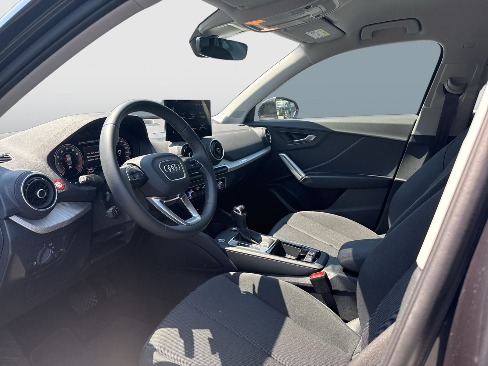 Audi Q2 35 advanced CAM ACC LM17 E-KLAPPE NAVI