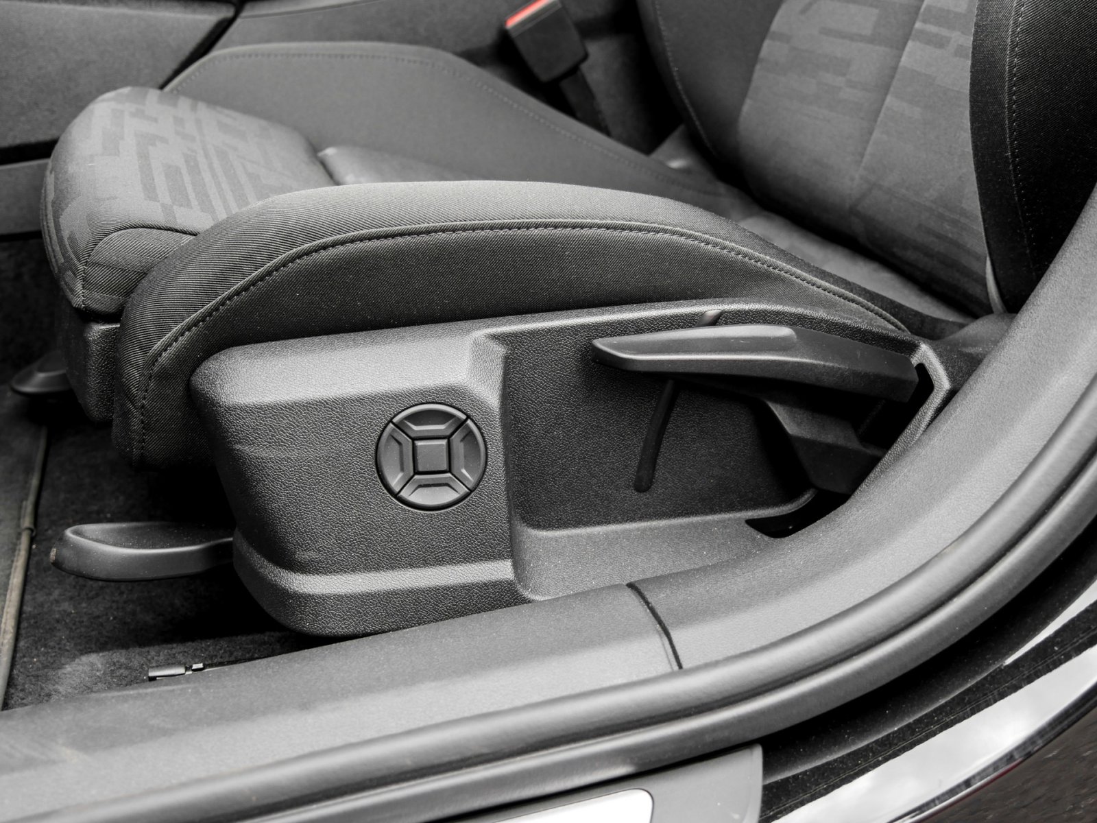Audi A5 Avant AHK CAM ACC LM19 E-KLAPPE SPORTSITZE
