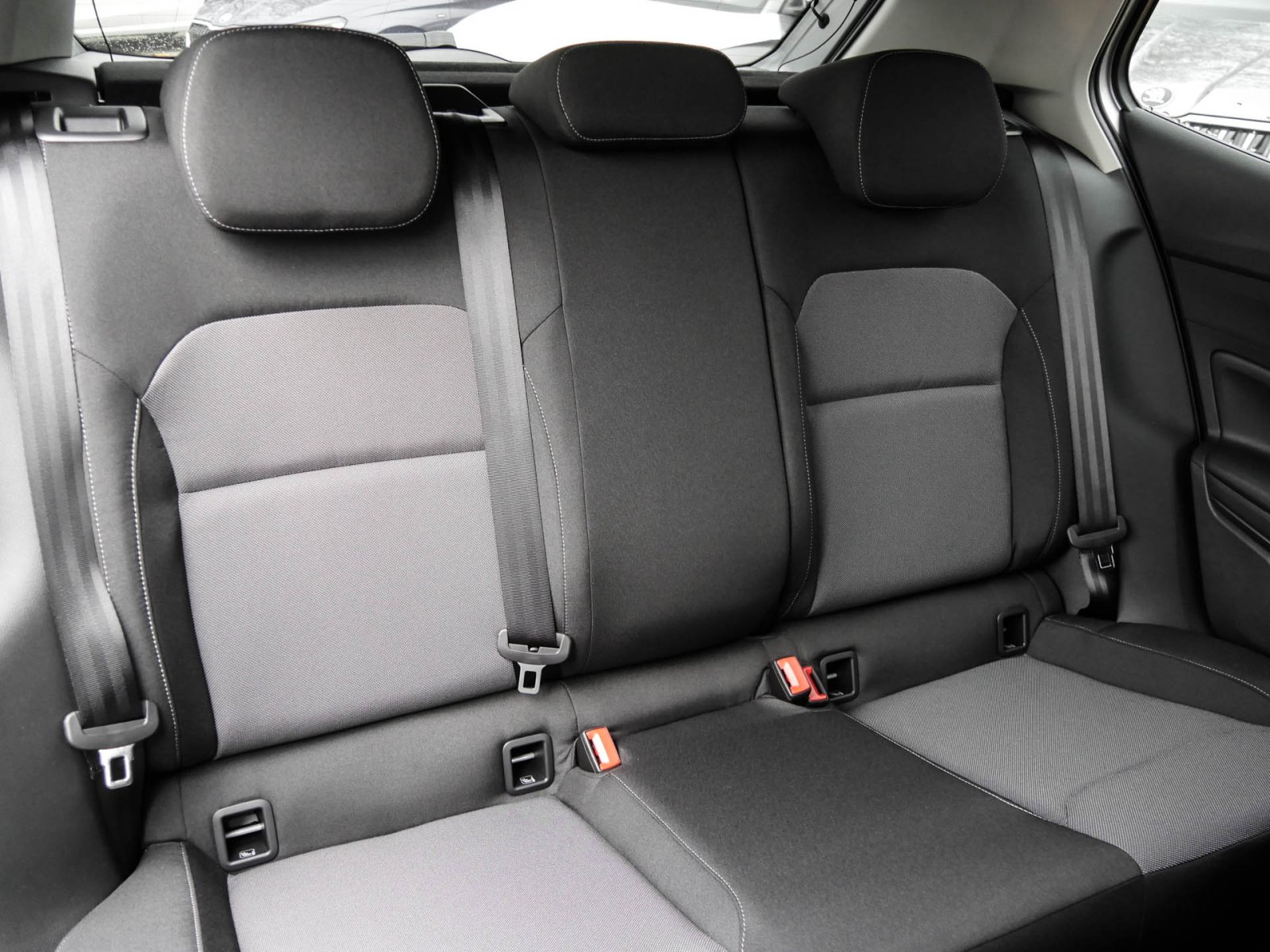 Skoda Fabia 1.0 DRIVE CAM AHK-VORB. ACC ALU LED SITZHZ.