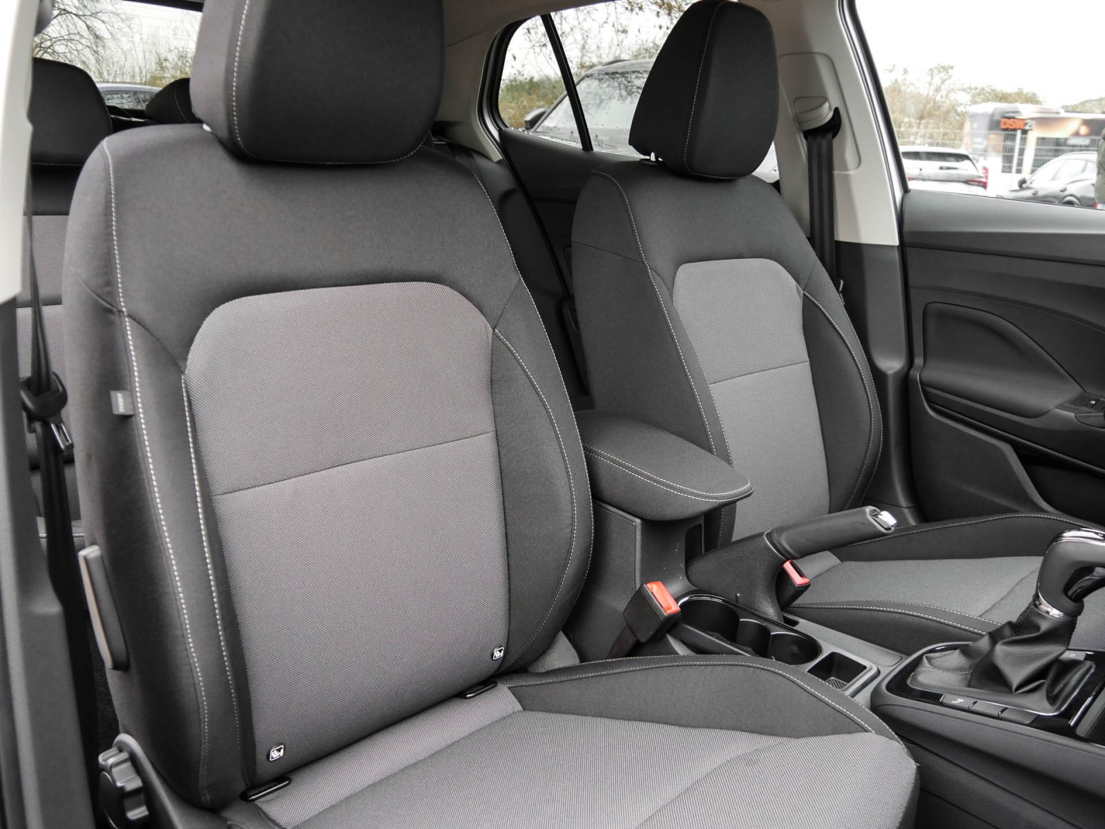 Skoda Fabia 1.0 DRIVE CAM AHK-VORB. ACC ALU LED SITZHZ.