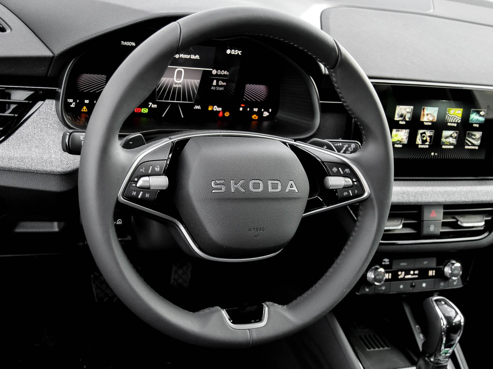 Skoda Kamiq 1.0 SELECTION AHK CAM ACC LM17 CARPLAY