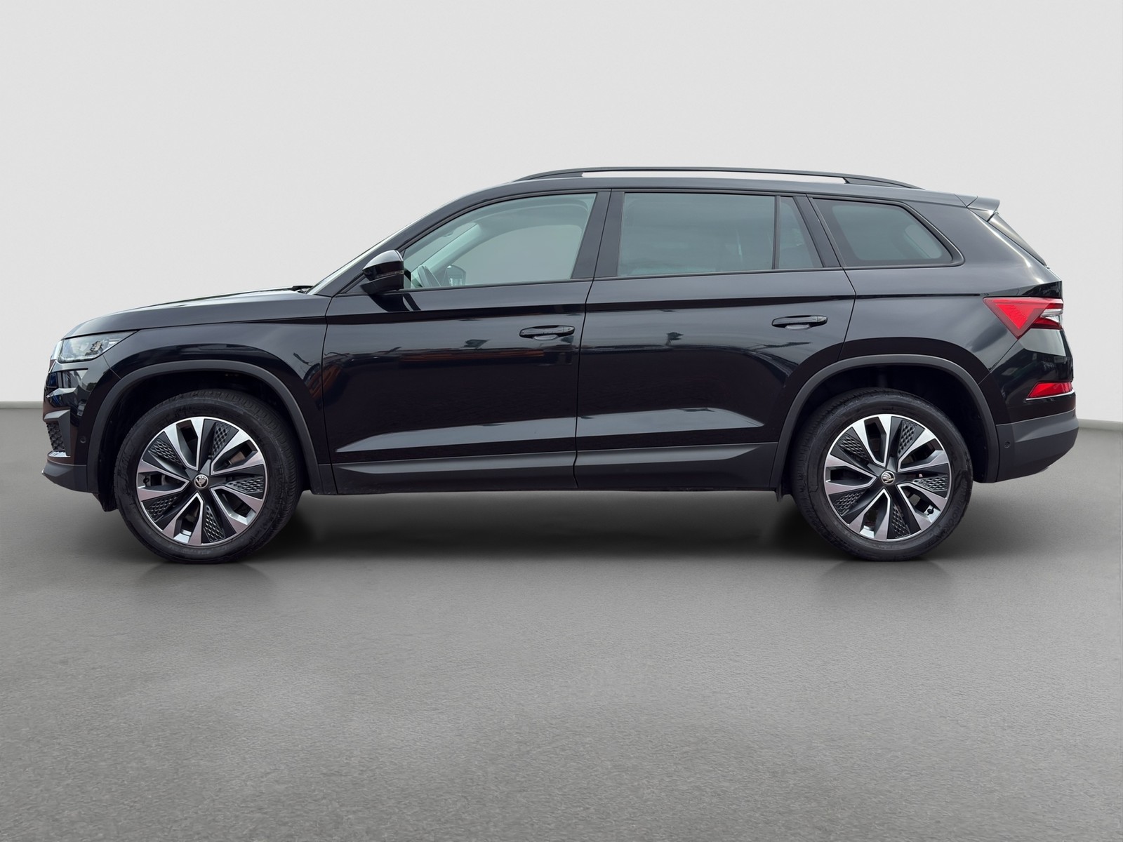 Skoda Kodiaq 2.0 TOUR 4X4 AHK LM19 EKLAPPE NAVI SITZHZ