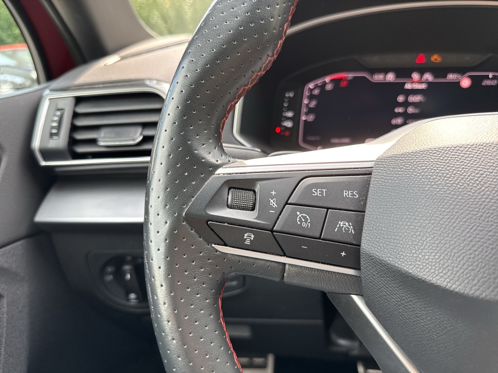 Seat Tarraco 1.4 HYBRID FR AHK CAM ACC LM20 E-KLAPPE