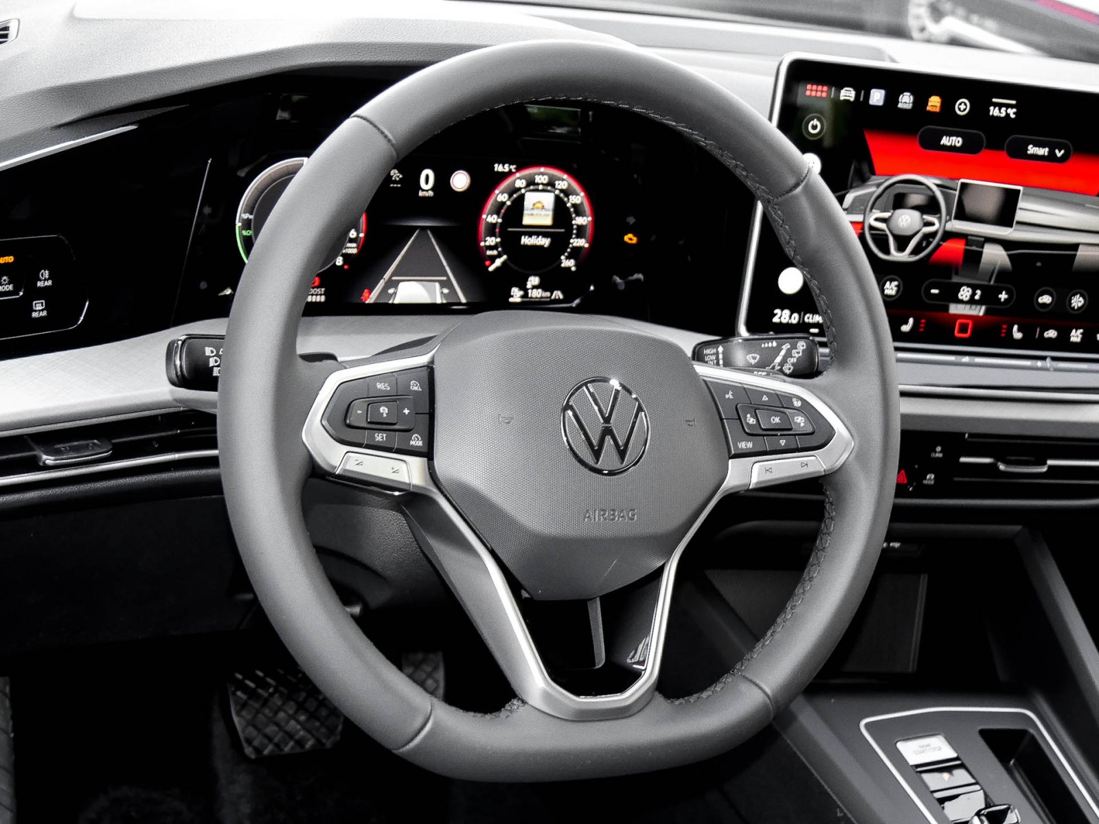Volkswagen Golf VIII 1.5 HYBRID LIFE FACELIFT CAM ACC LM17