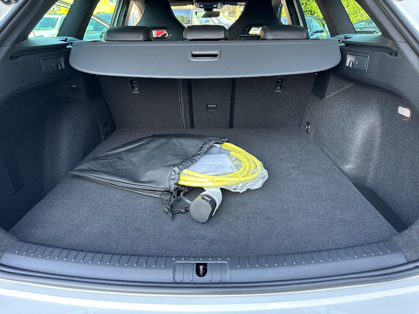 Cupra Leon ST 1.4 HYBRID VZ CAM LM19 NAVI SITZHEIZUNG