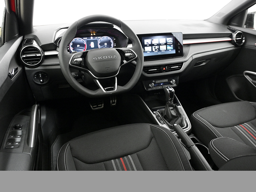 Skoda Fabia 1.5 130 DSG 177PS CAM KEYLESS NAVI LM18