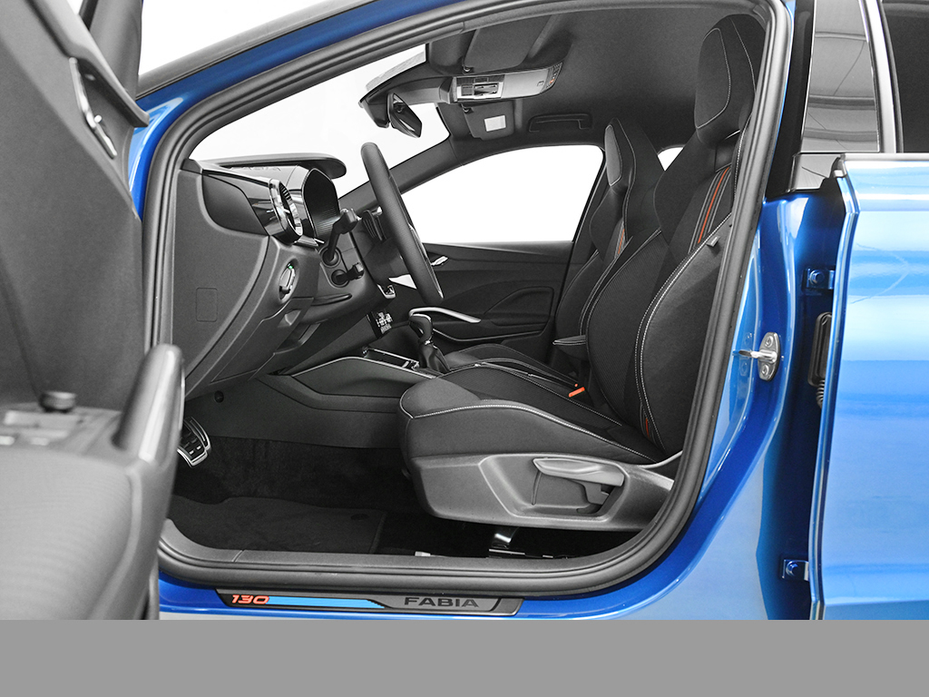 Skoda Fabia 1.5 130 DSG 177PS CAM KEYLESS NAVI LM18