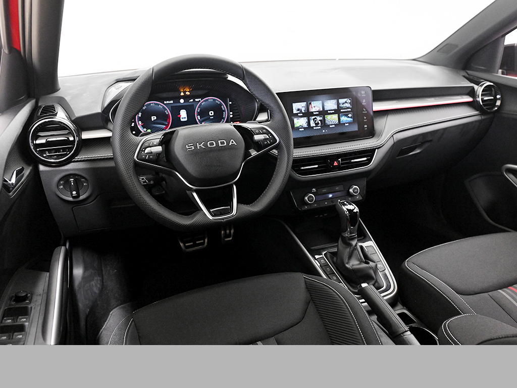 Skoda Fabia 1.5 130 DSG 177PS CAM KEYLESS NAVI LM18