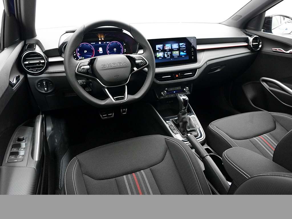 Skoda Fabia 1.5 130 DSG 177PS CAM KEYLESS NAVI LM18