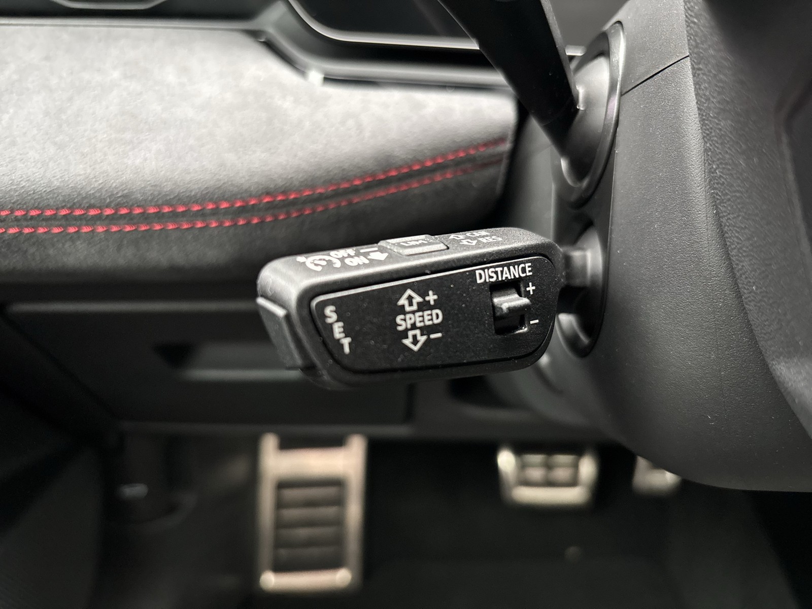 Audi A6 e-tron Avant performance S LINE PANO AHK LM21