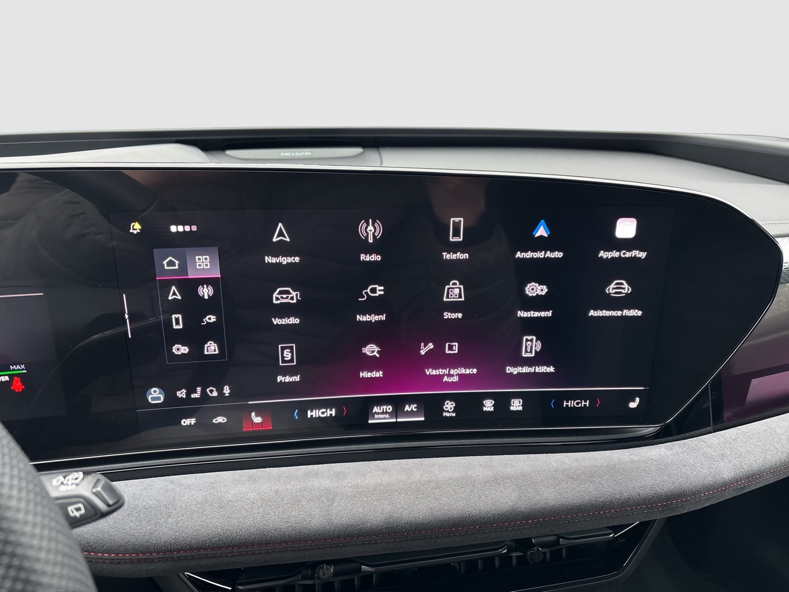 Audi A6 e-tron Avant performance S LINE PANO AHK LM21