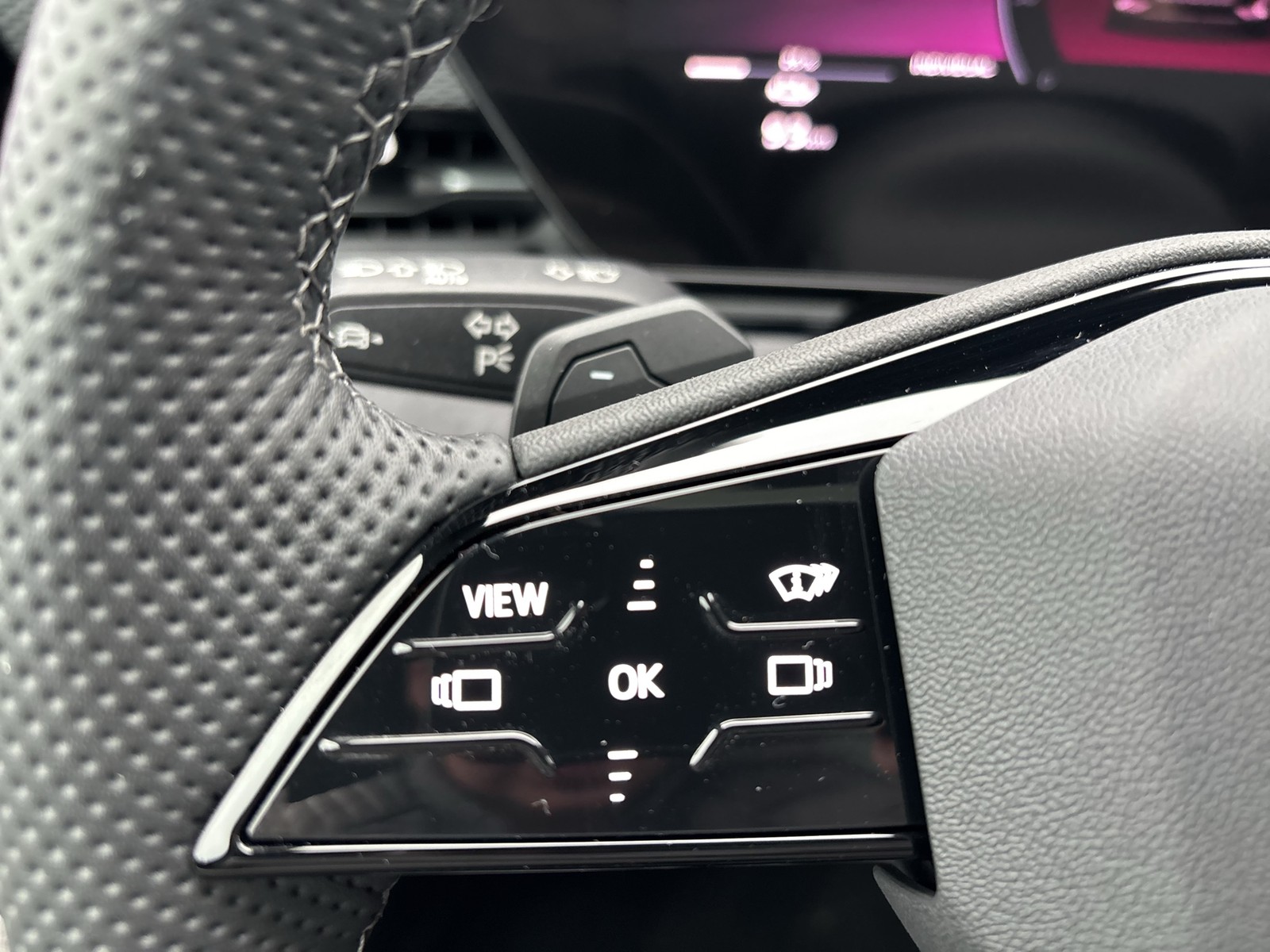 Audi A6 e-tron Avant performance S LINE PANO AHK LM21