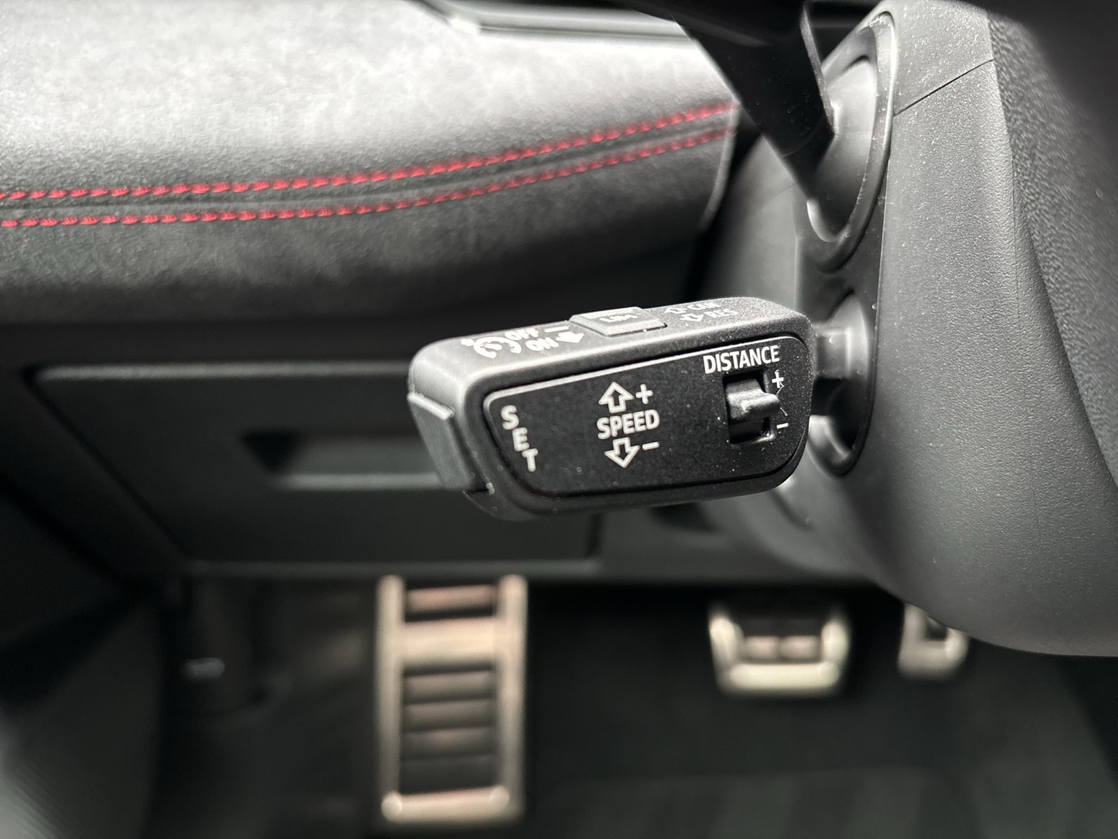 Audi A6 e-tron Avant performance S LINE PANO AHK LM21