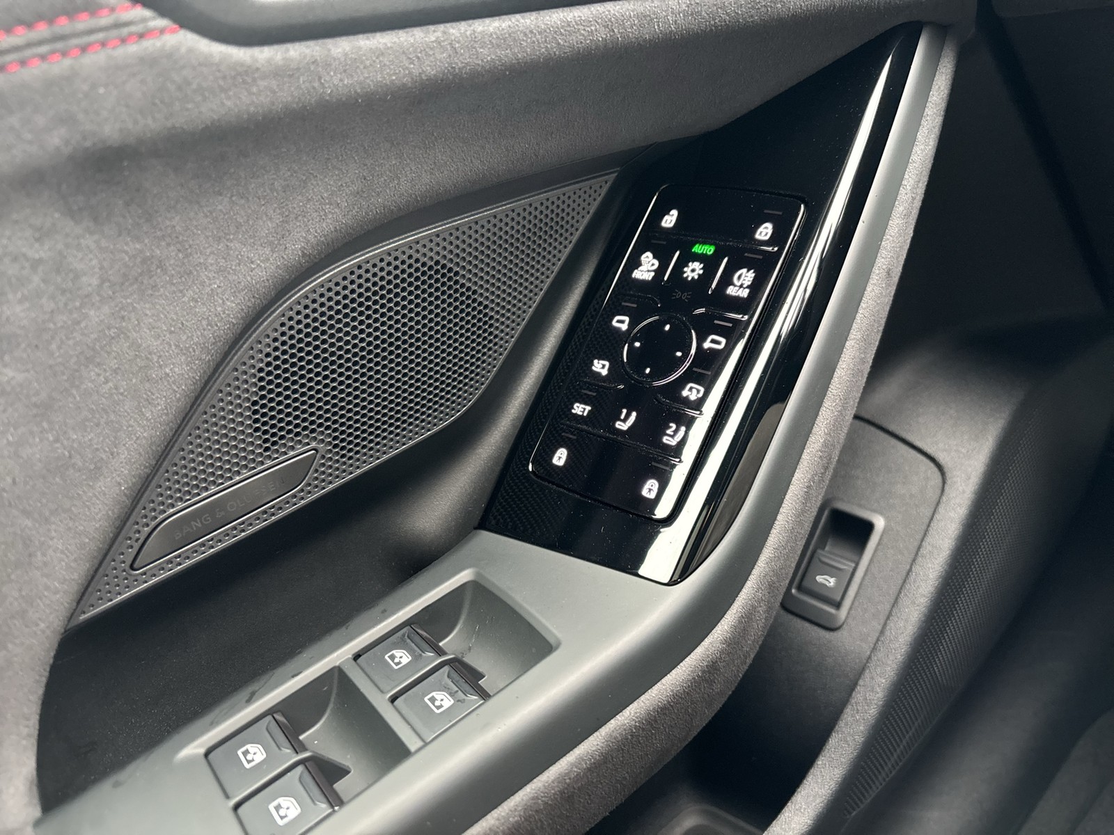 Audi A6 e-tron Avant performance S LINE PANO AHK LM21