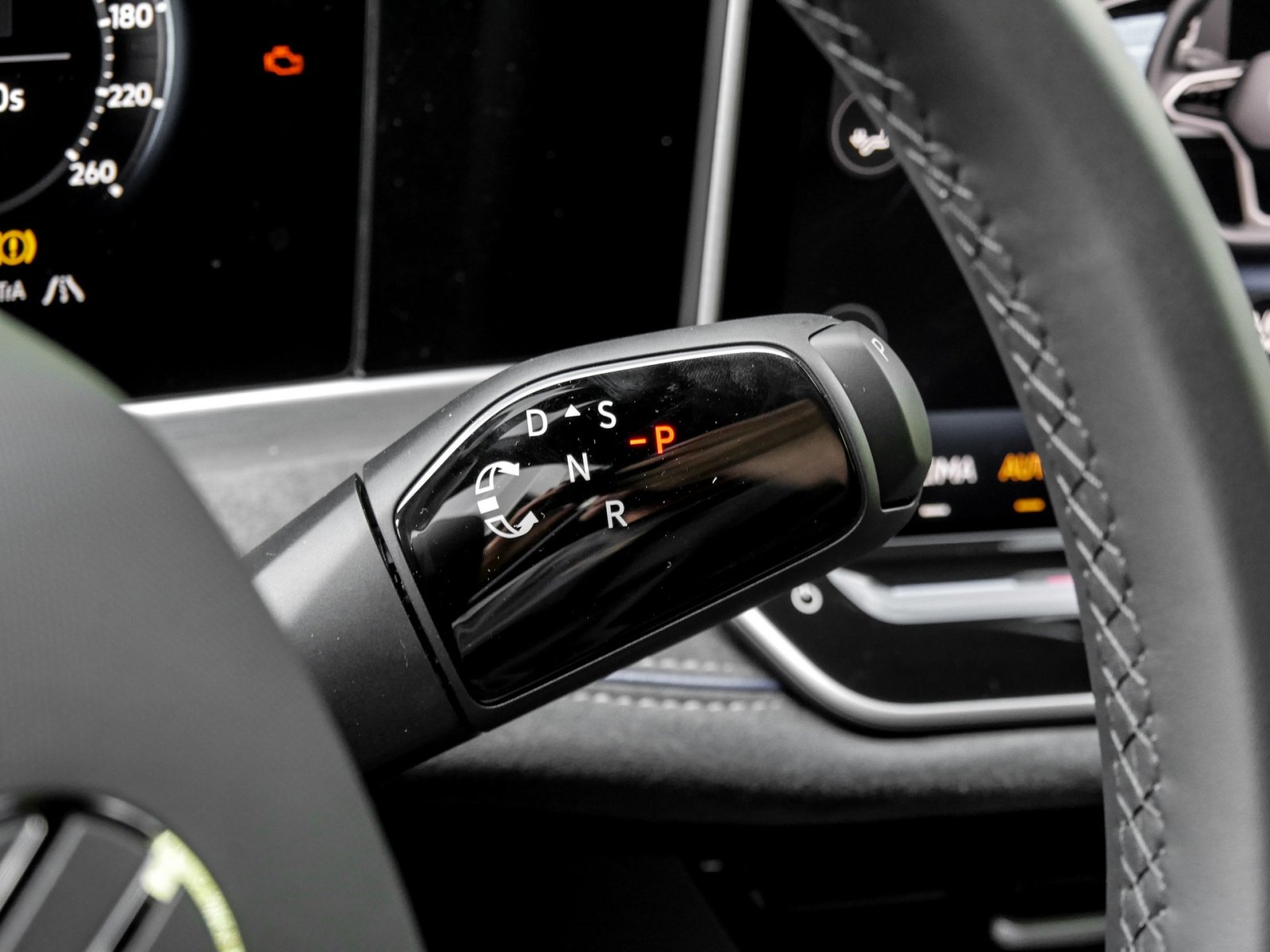 Volkswagen Passat Variant 2.0 R-LINE AHK ACC LM18 NAVI