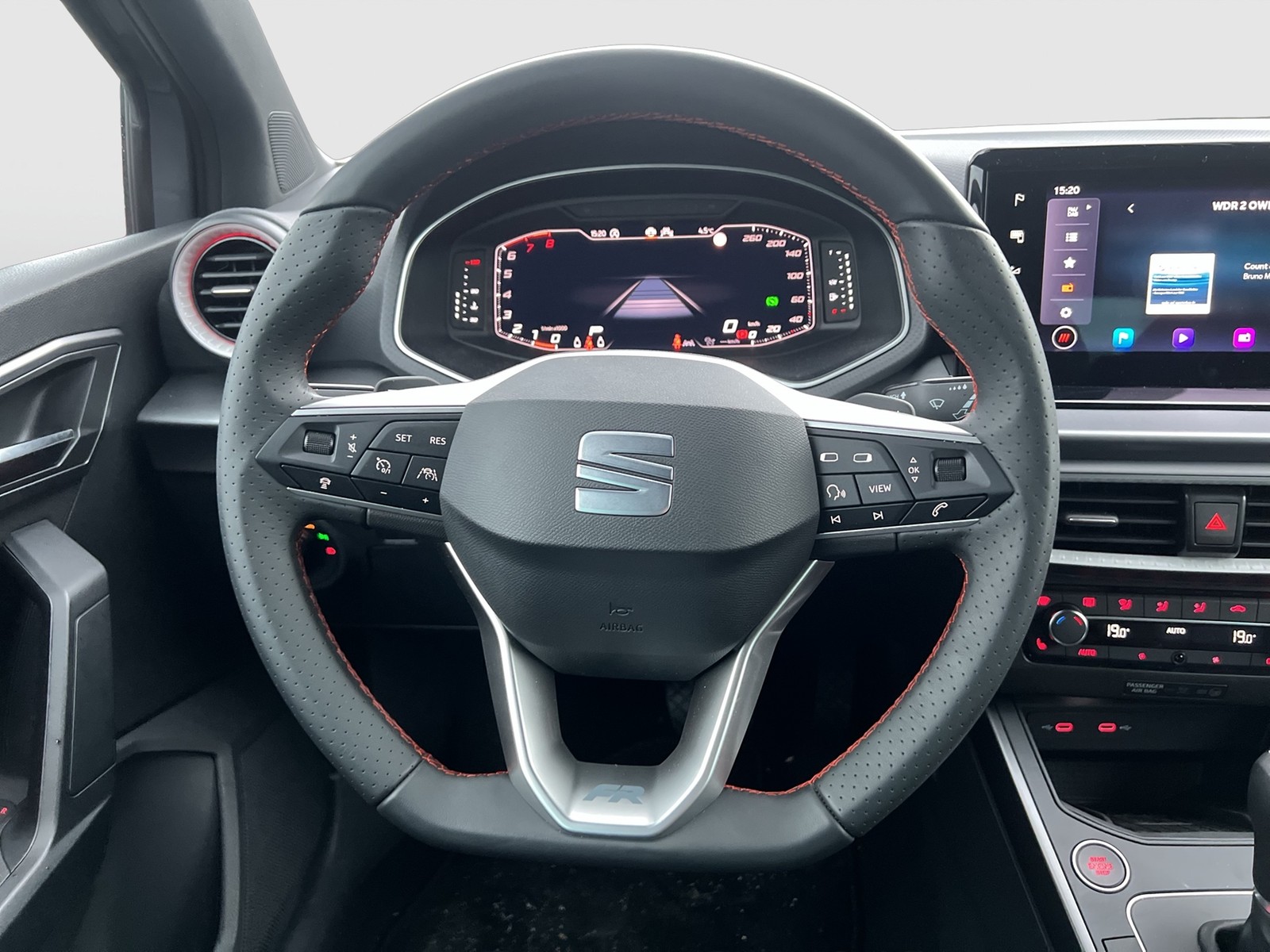 Seat Arona 1.0 FR DSG KEYL SHZ PDC RFK