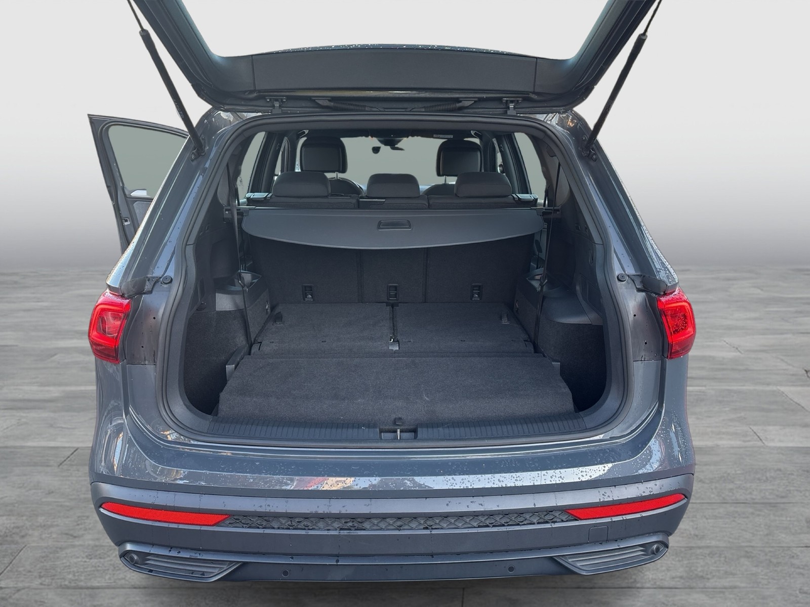 Seat Tarraco 2.0 STYLE 7SITZE AHK CAM ACC LM18 NAVI