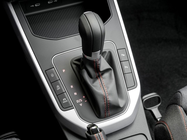 Seat Arona 1.0 FR KAMERA LM17 NAVI SITZHEIZUNG LED