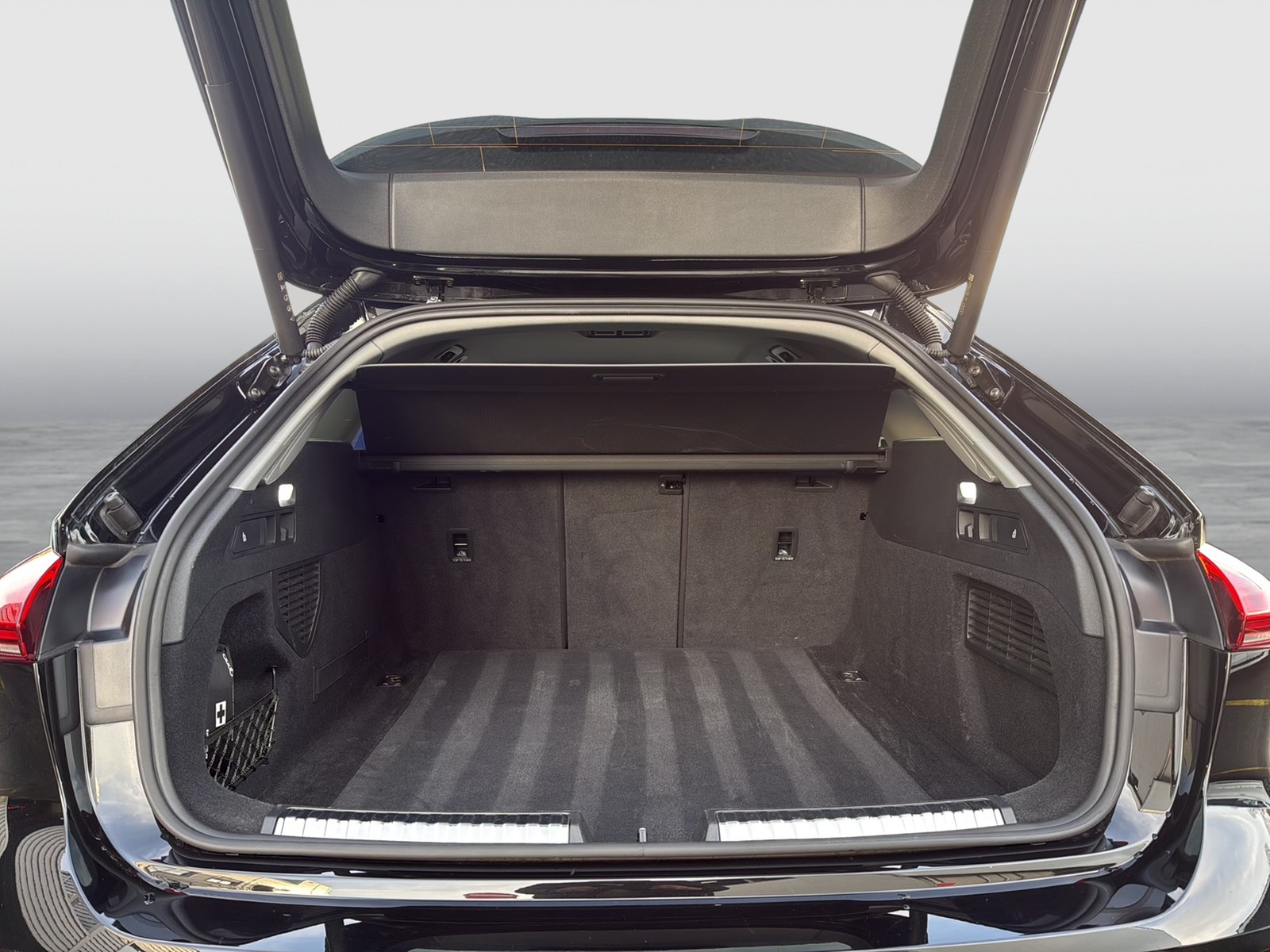 Audi A5 Avant B&O CAM ACC LM18 E-KLAPPE NAVI CARPLAY