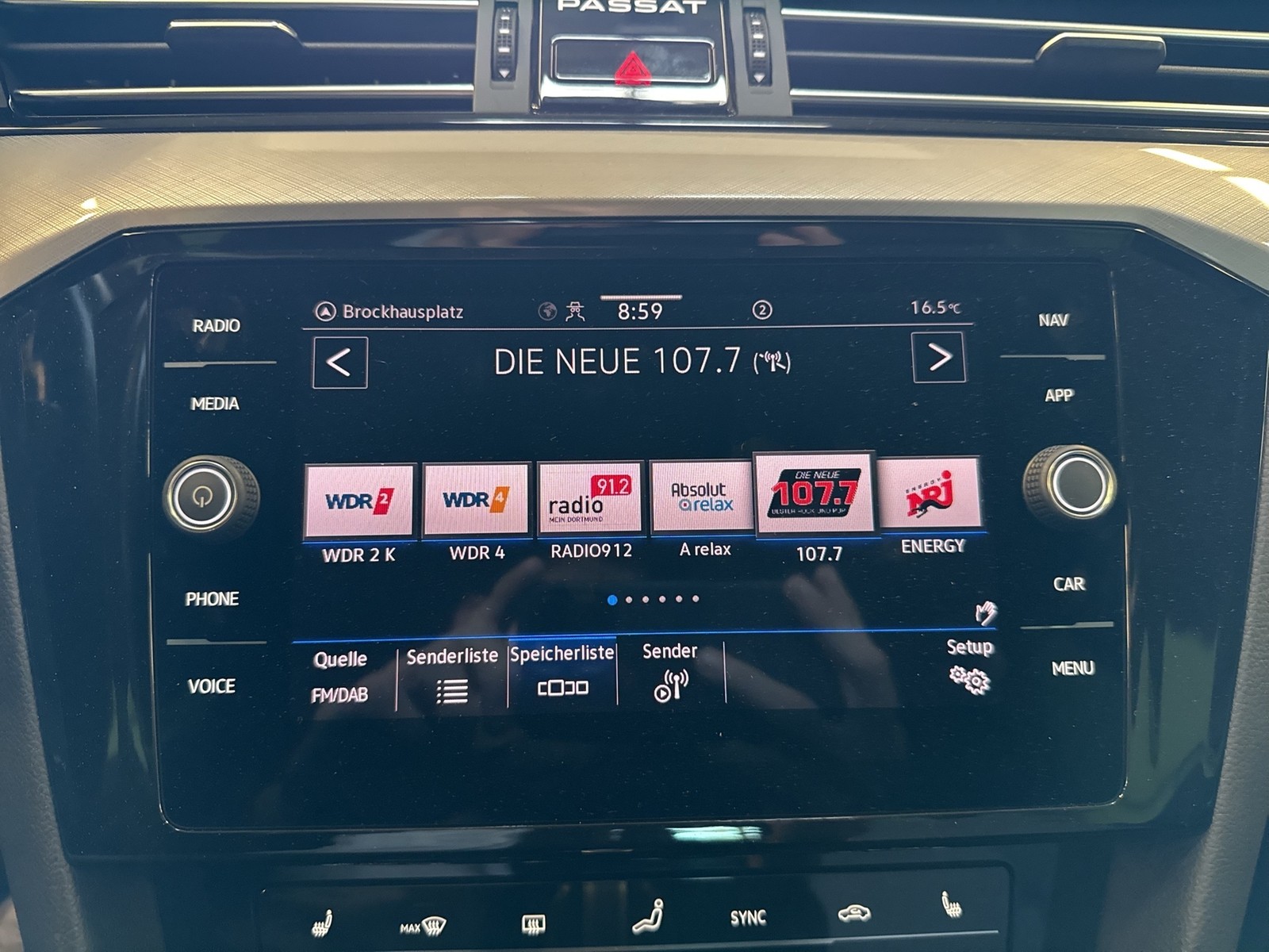 Volkswagen Passat Variant 2.0 BUSINESS AHK 360°CAM ACC LM17