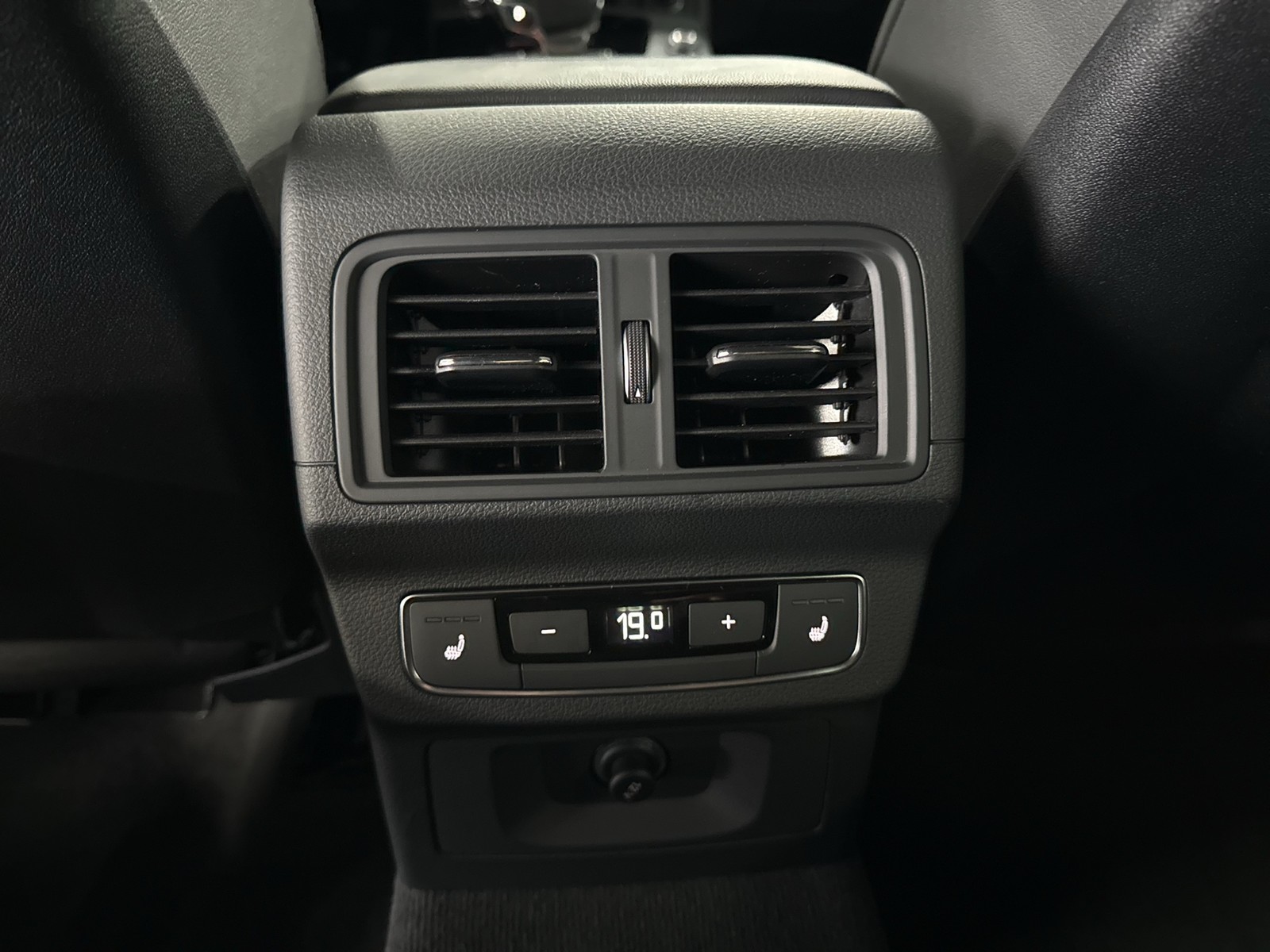 Audi Q5 Sportback 50 quattro HYBRID S LINE AHK CAM 20Z