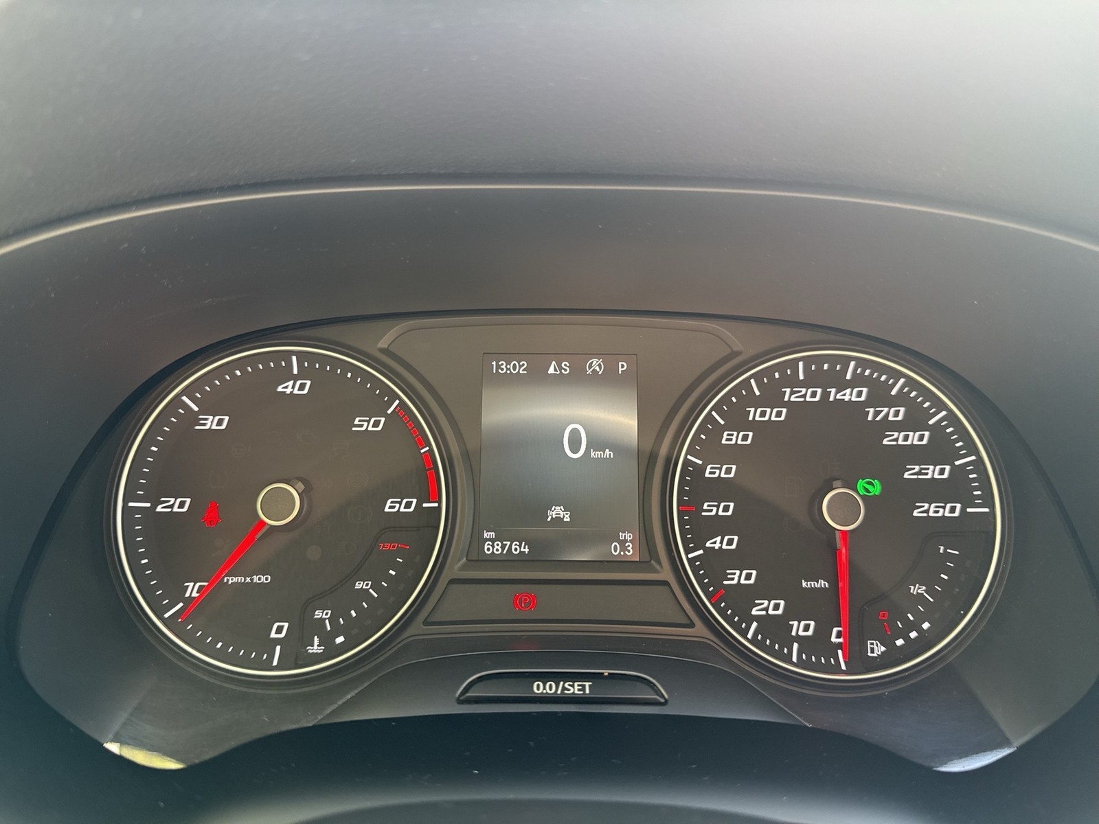 Seat Ateca 2.0 FR PANO AHK CAM ALU18" eKLAPPE NAVI