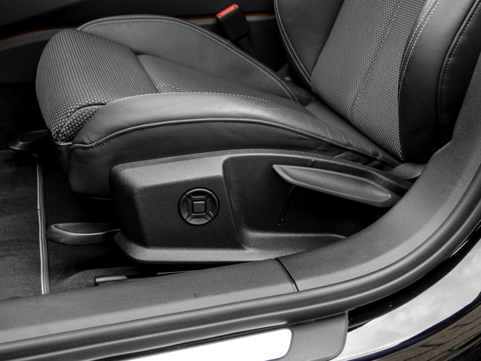 Audi A6 Avant 45 S LINE CAM ACC ALU19 eKLAPPE NAVI+