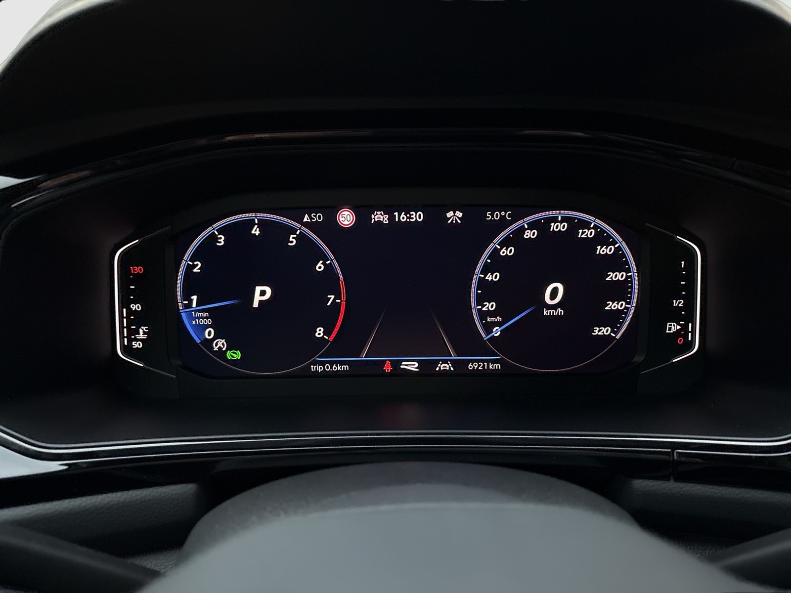 Volkswagen T-Roc 2.0 R 4X4 AKRAPOVIC LEDER PANO CAM ACC 19Z