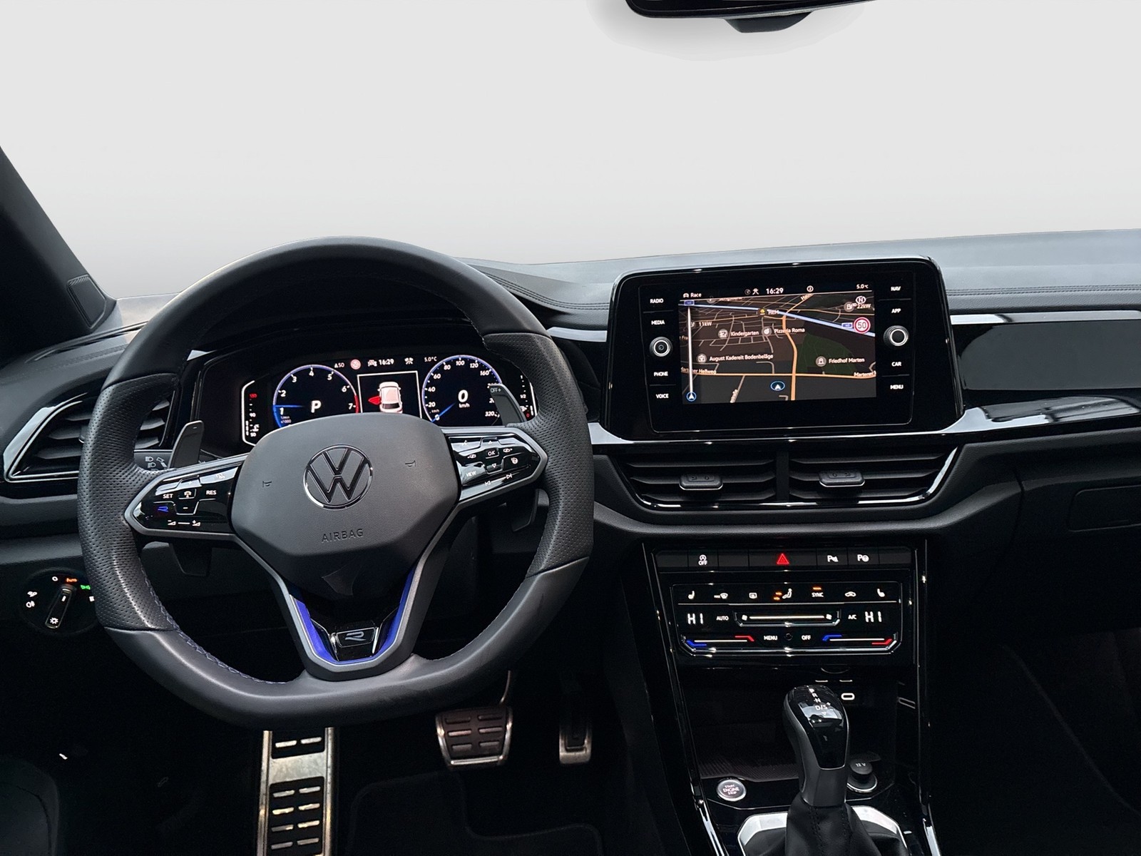 Volkswagen T-Roc 2.0 R 4X4 AKRAPOVIC LEDER PANO CAM ACC 19Z