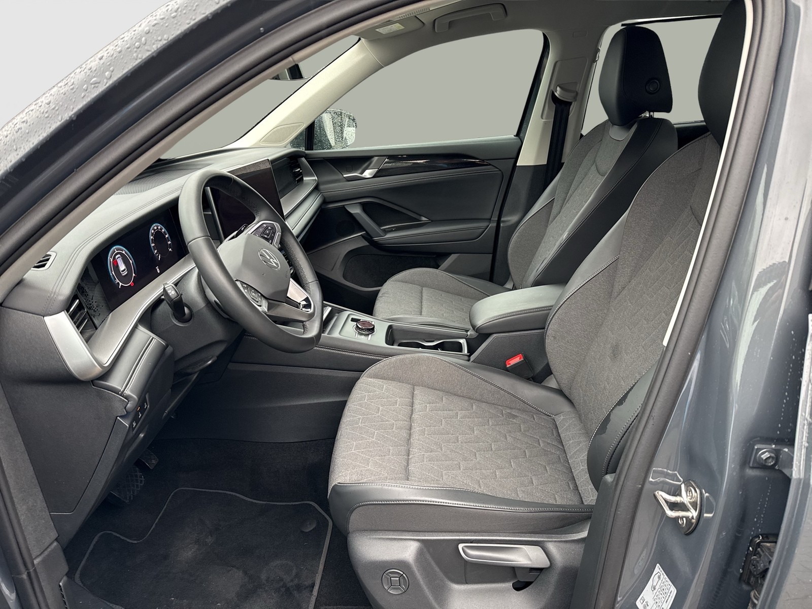 Volkswagen Tayron 2.0 LIFE 4X4 AHK CAM ACC 18Z NAVI CARPLAY