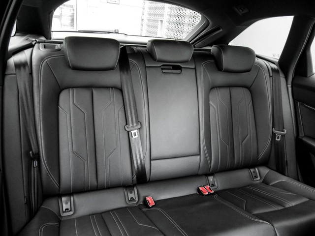 Audi A6 Avant 55 quattro S LINE BLACKPAK LM20 MATRIX
