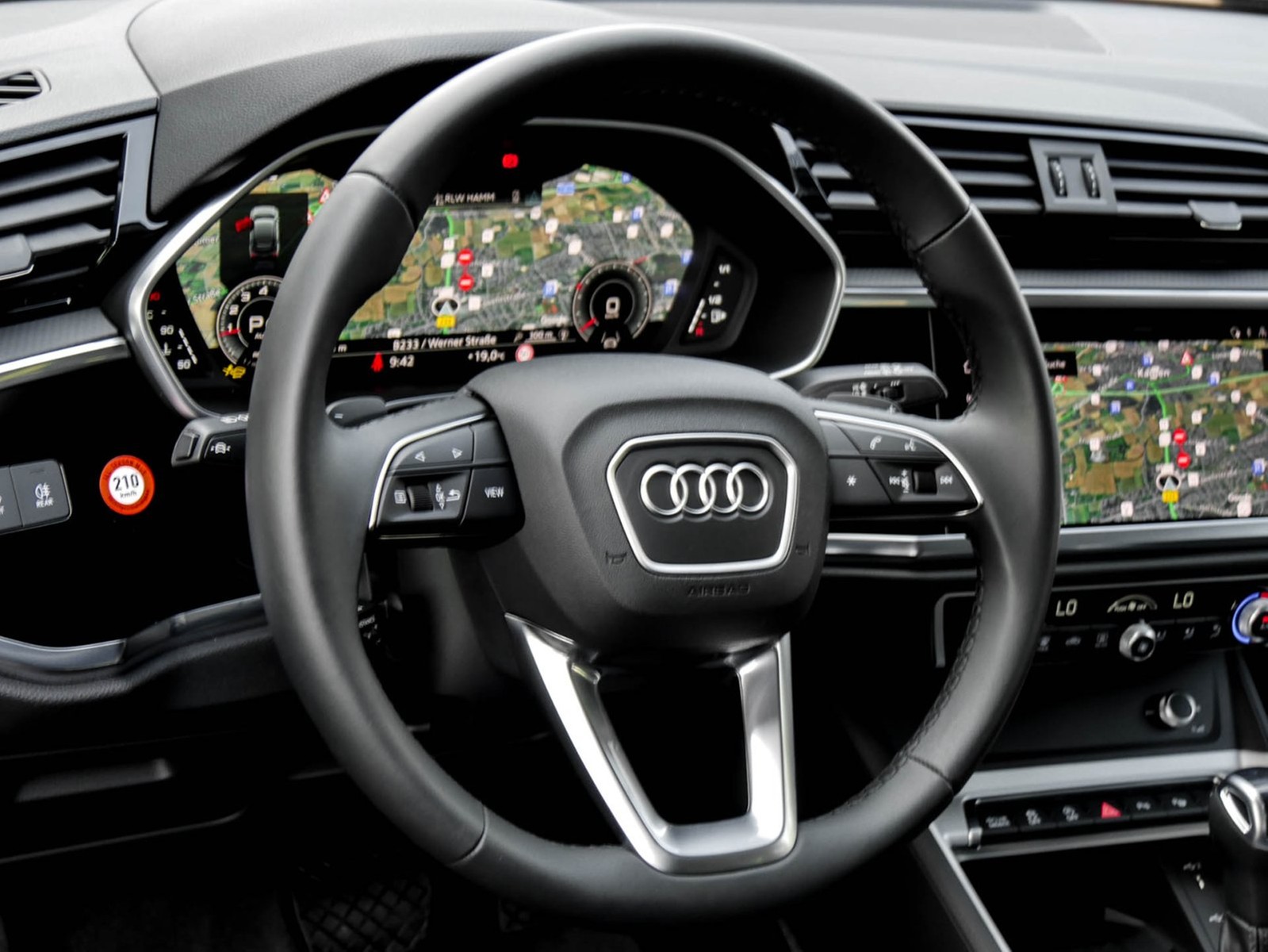 Audi Q3 Sportback 40 quattro S LINE AHK CAM ACC LM19