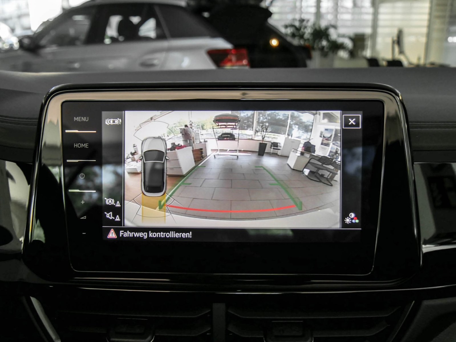 Volkswagen T-Roc Cabrio 1.5 R-LINE DSG BLACKSTYLE NAVI AHK