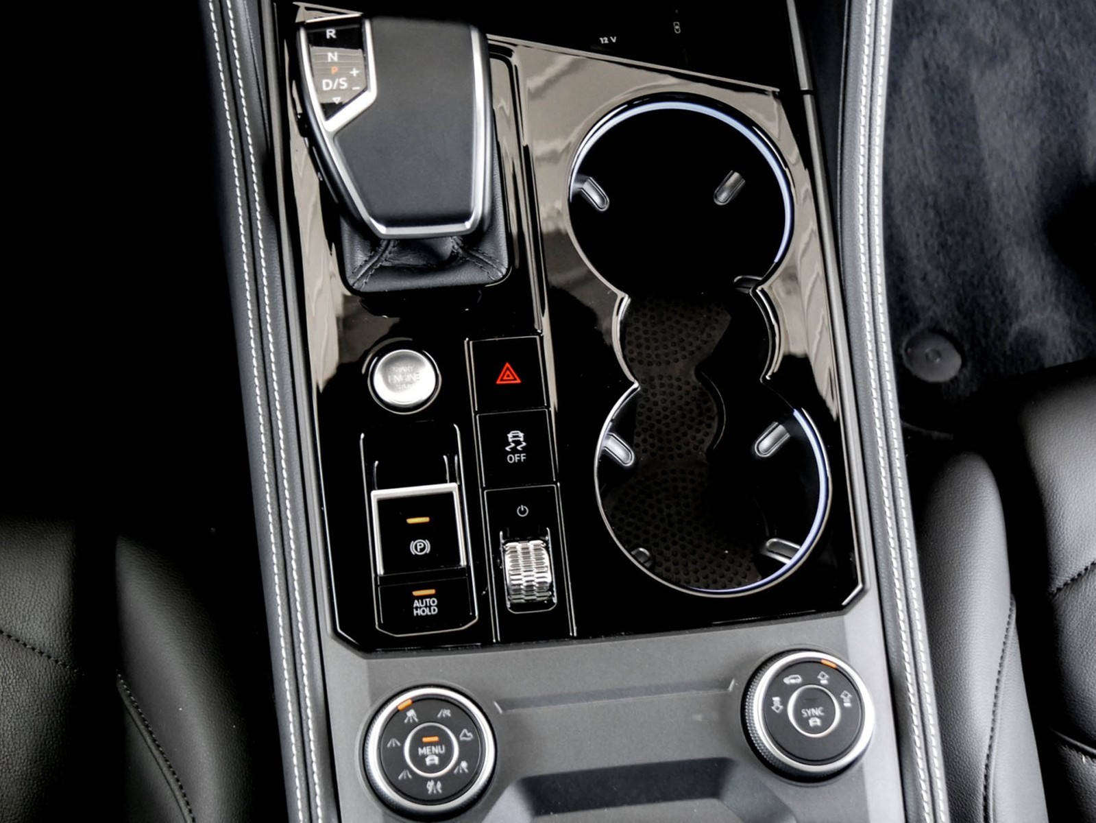 Volkswagen Touareg HYBRID ELEGANCE NEUESMODELL PANO CAM 21Z