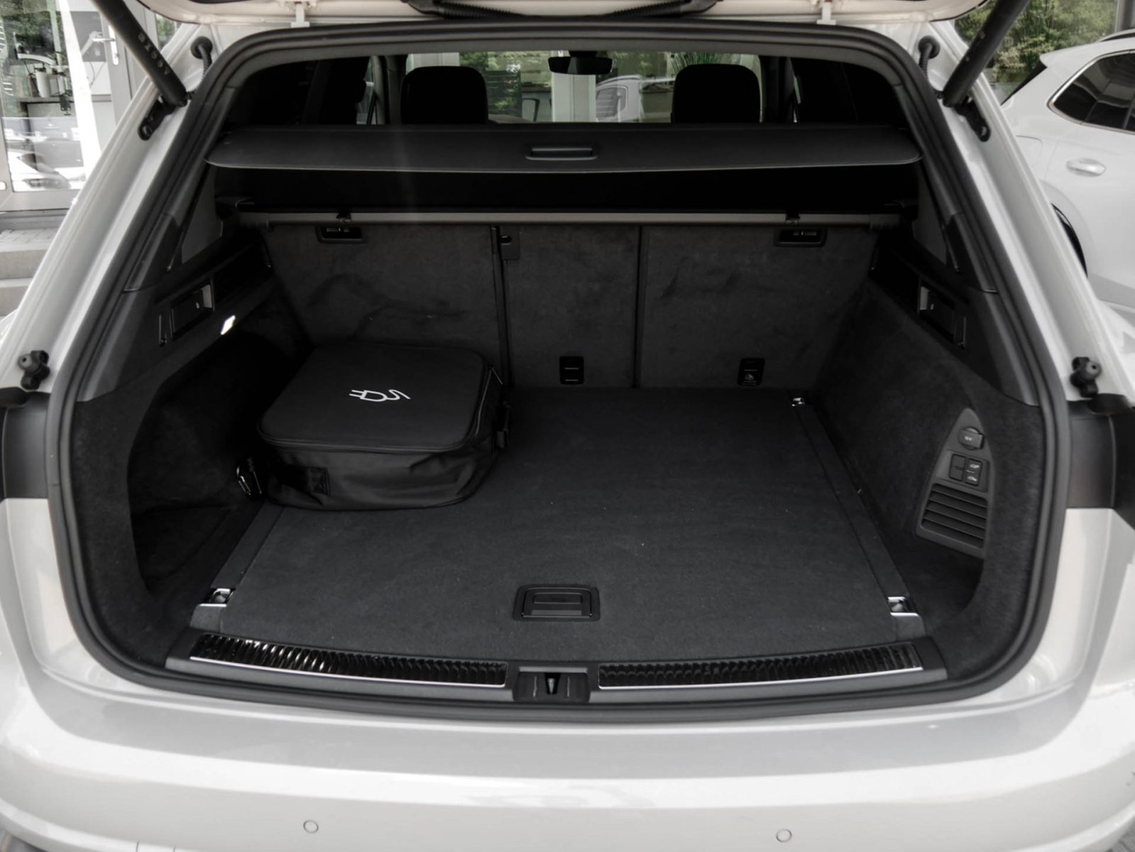 Volkswagen Touareg HYBRID ELEGANCE NEUESMODELL PANO CAM 21Z