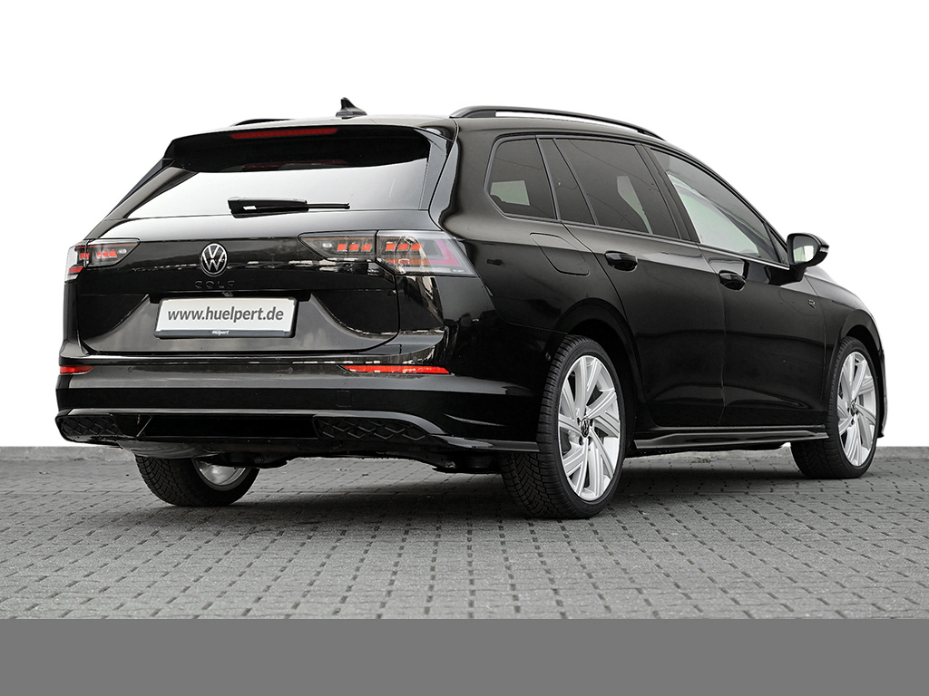 Volkswagen Golf Variant VIII 2.0 R-LINE BLACKSTYLE PANO CAM