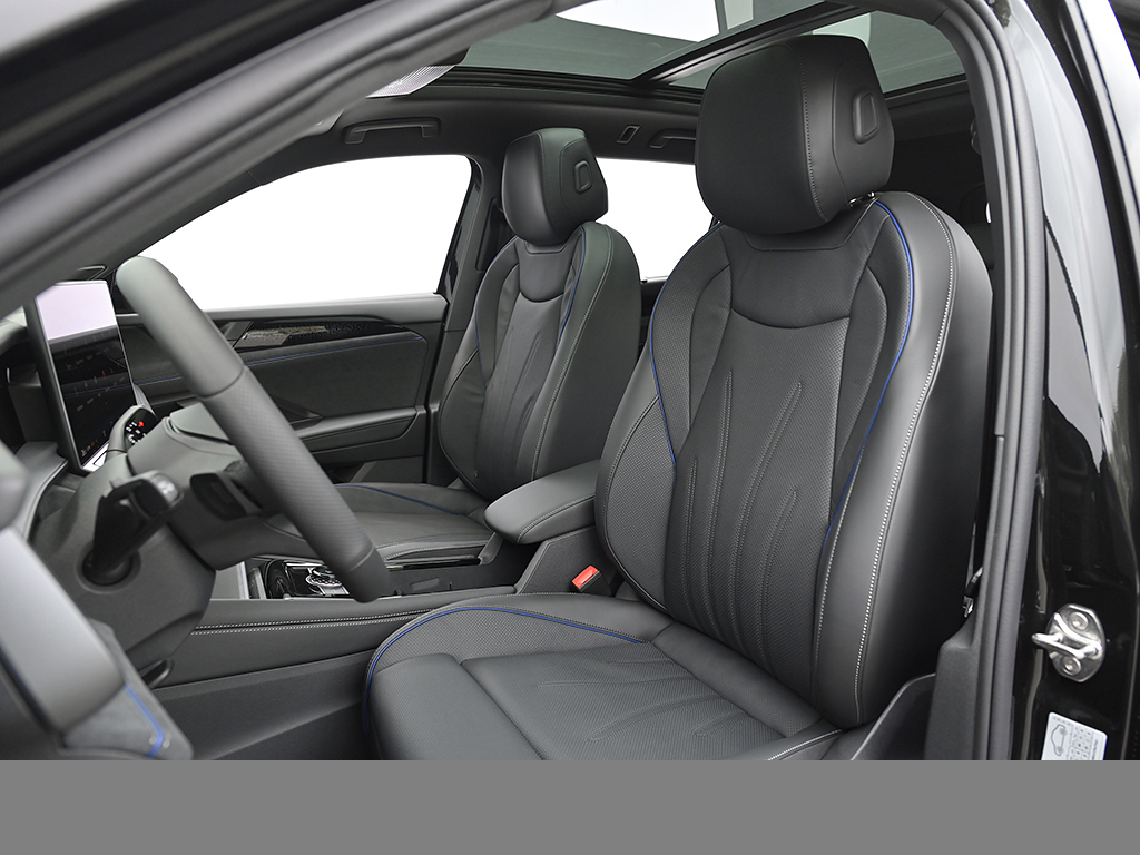 Volkswagen Tayron 2.0 R-LINE BLACK STYLE 4X4 PANO AHK LM20