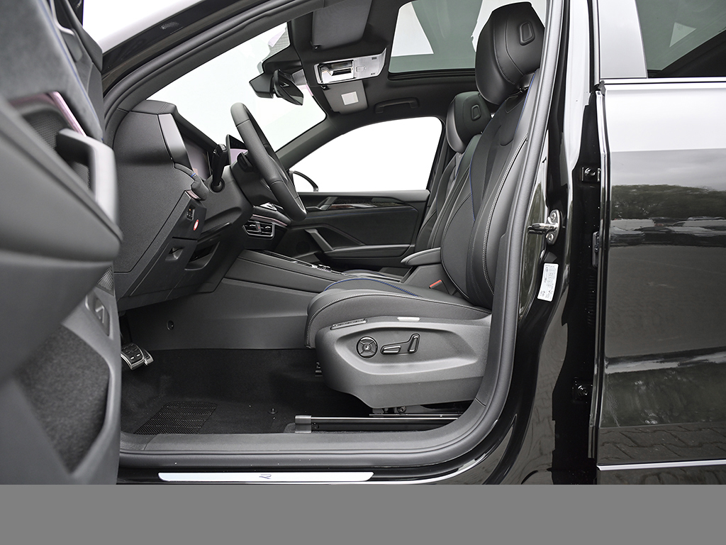 Volkswagen Tayron 2.0 R-LINE BLACK STYLE 4X4 PANO AHK LM20