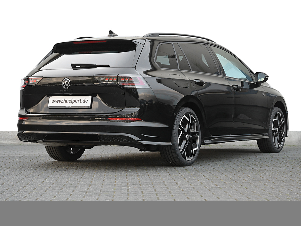 Volkswagen Golf Variant VIII 2.0 R-LINE BLACKSTYLE PANO CAM