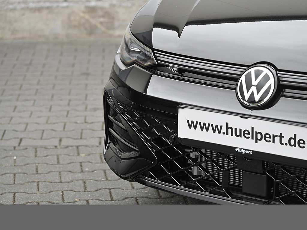Volkswagen Golf Variant VIII 2.0 R-LINE BLACKSTYLE PANO CAM