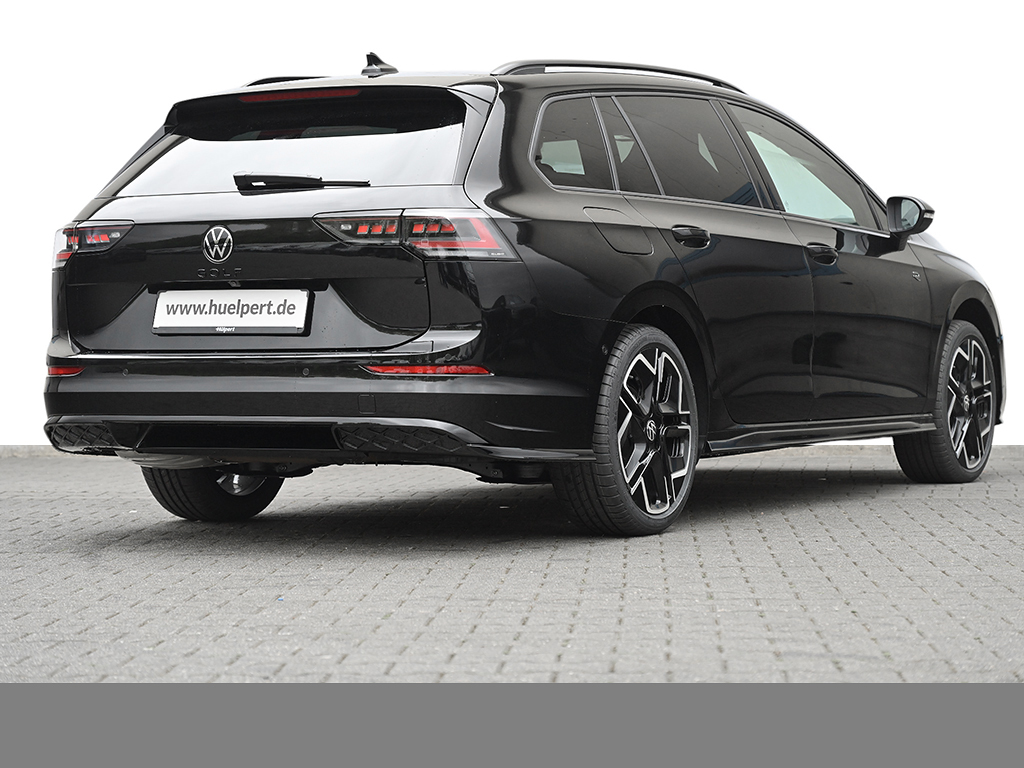 Volkswagen Golf Variant VIII 2.0 R-LINE BLACKSTYLE PANO CAM