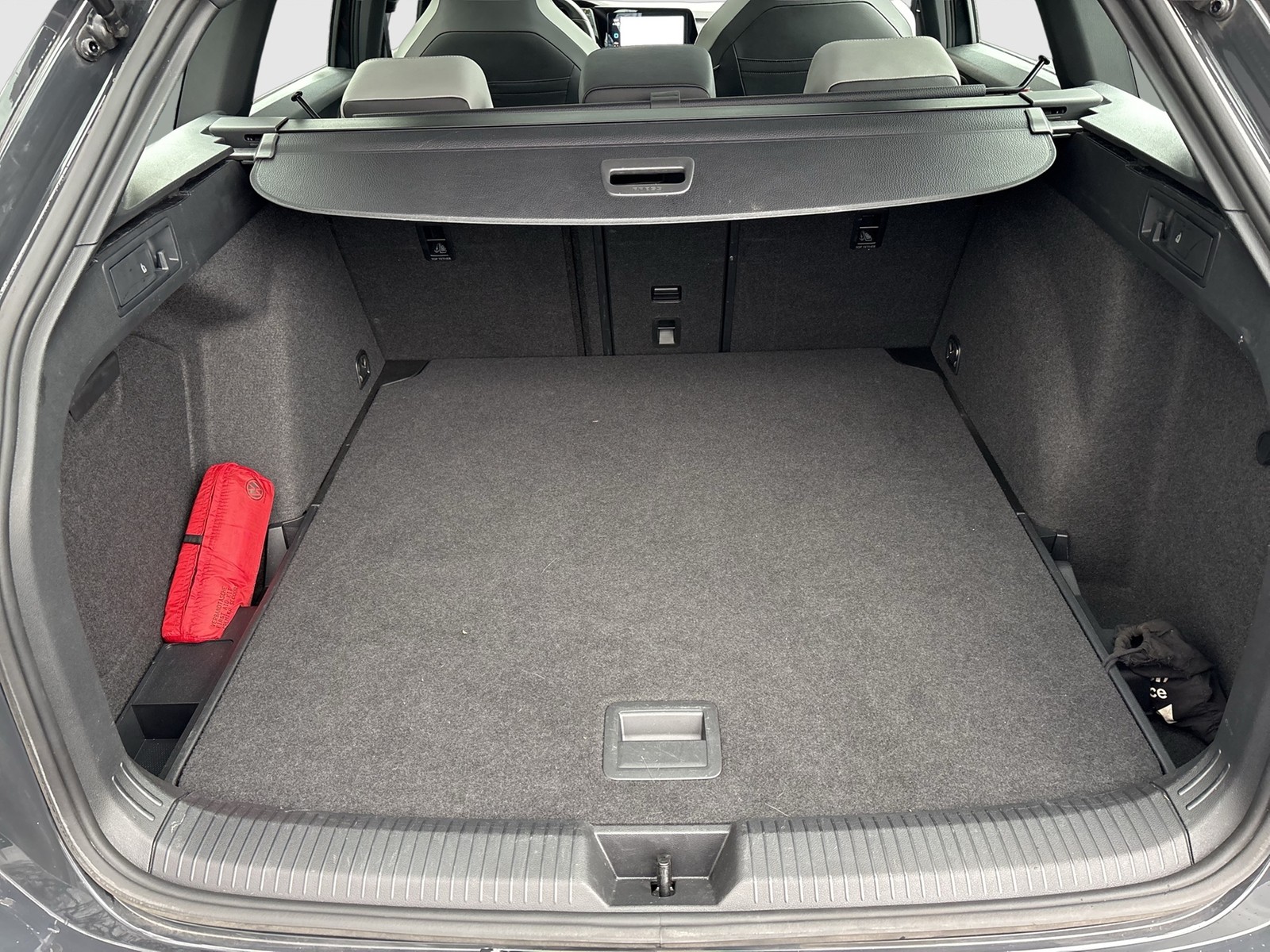 Volkswagen Golf Variant VIII 2.0 R-LINE PANO CAM ACC LM17