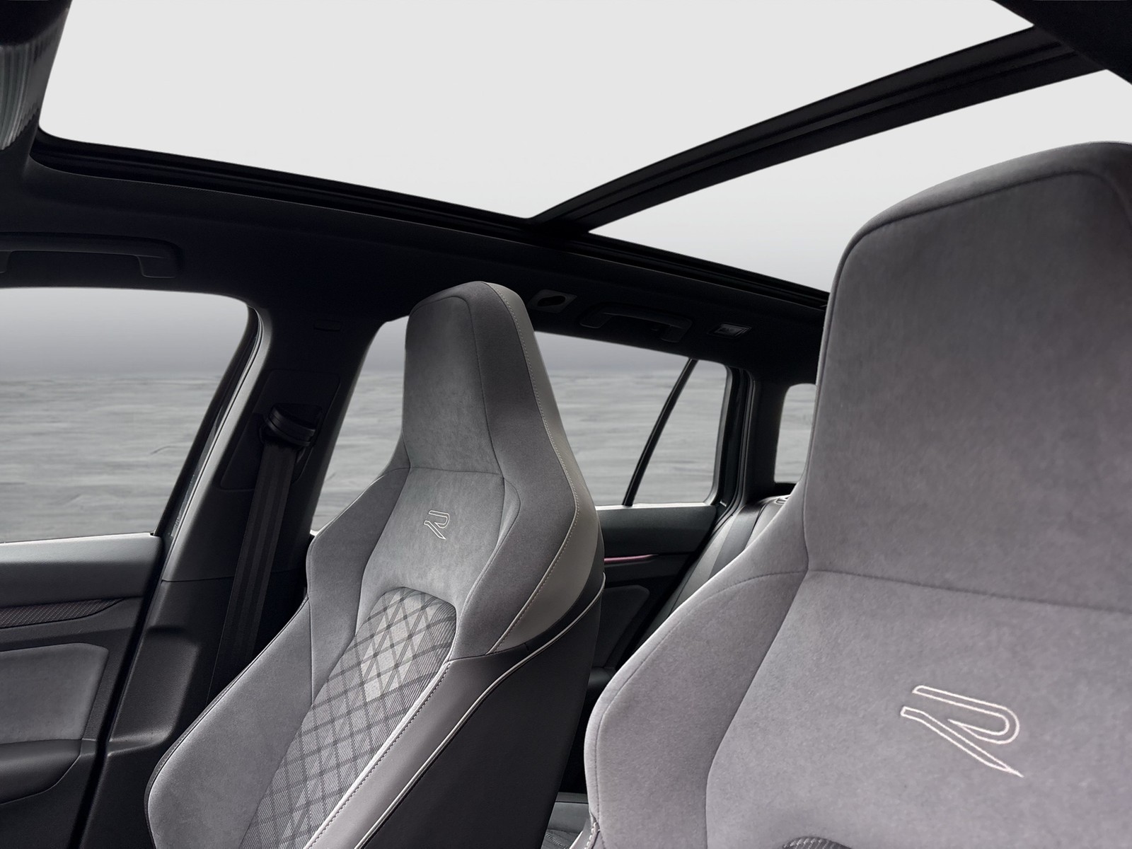 Volkswagen Golf Variant VIII 2.0 R-LINE PANO CAM ACC LM17