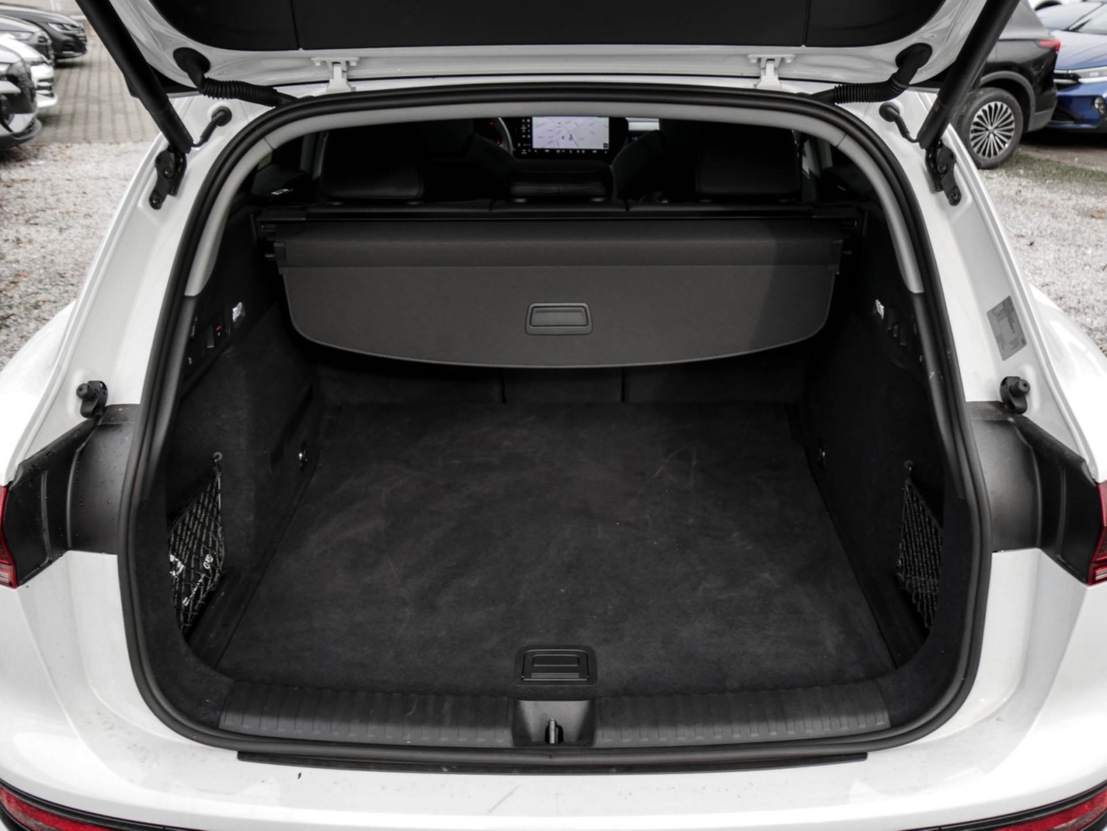 Audi Q6 e-tron performance S LINE PANO AHK 360CAM 20Z