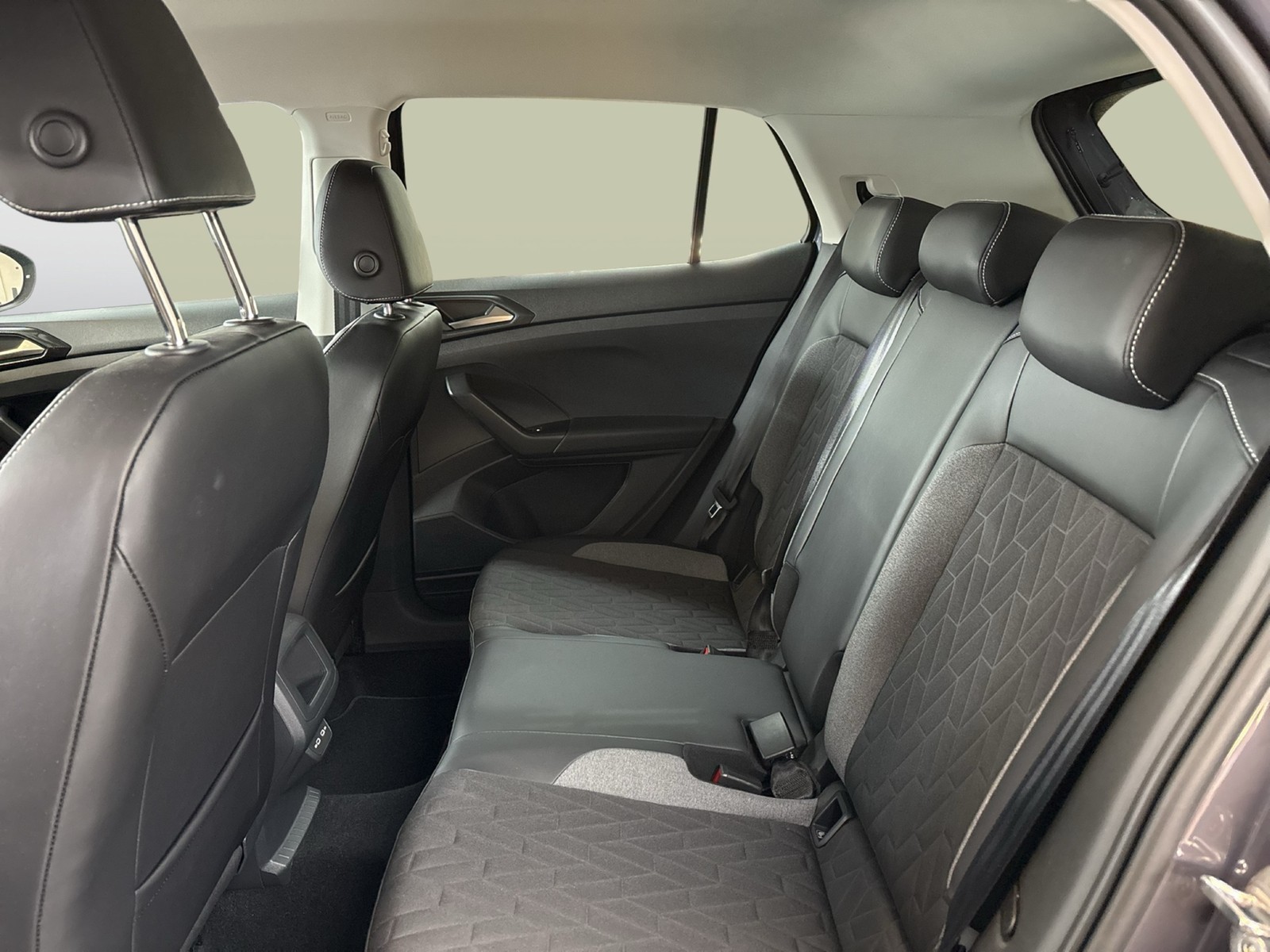 Volkswagen T-Cross 1.5 ENERGY ACC NAVI ALU CARPLAY SITZHEIZ