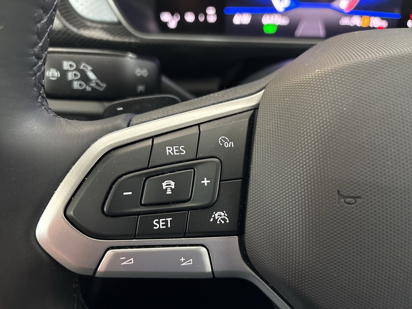 Volkswagen T-Cross 1.5 ENERGY ACC NAVI ALU CARPLAY SITZHEIZ
